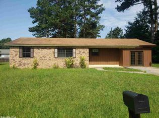 15 Oakwood Dr, Sheridan, AR 72150