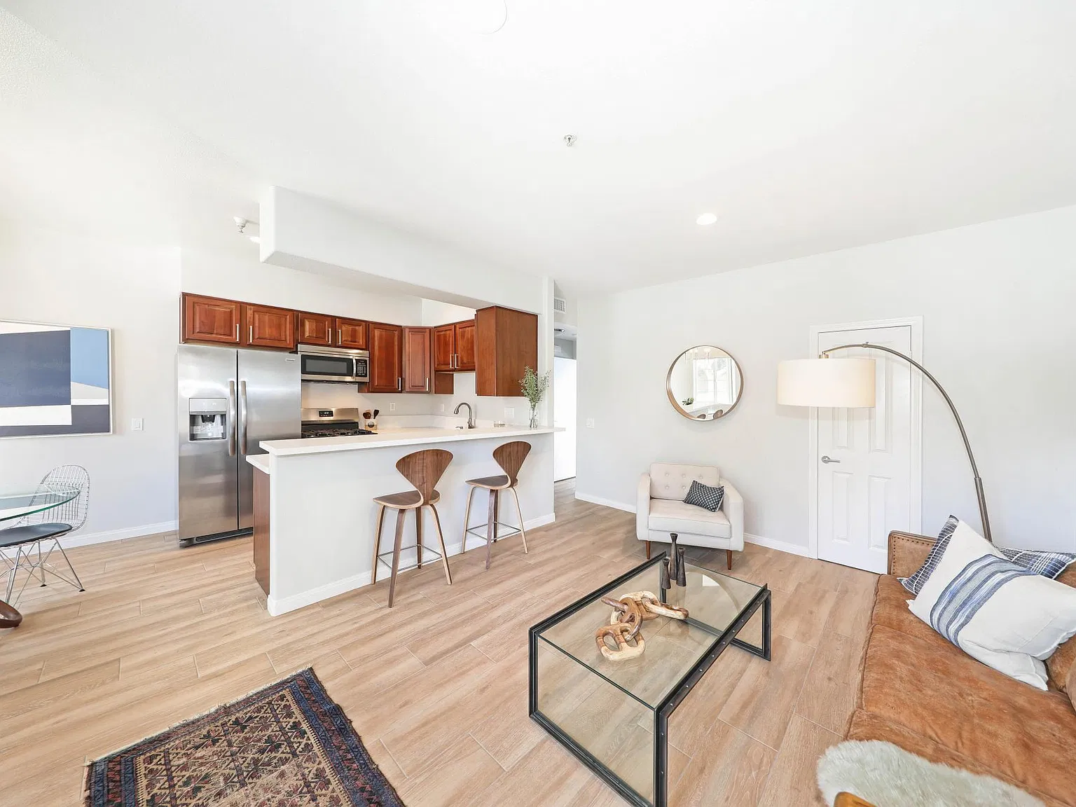 Pacific Breeze Townhomes — Photo 4