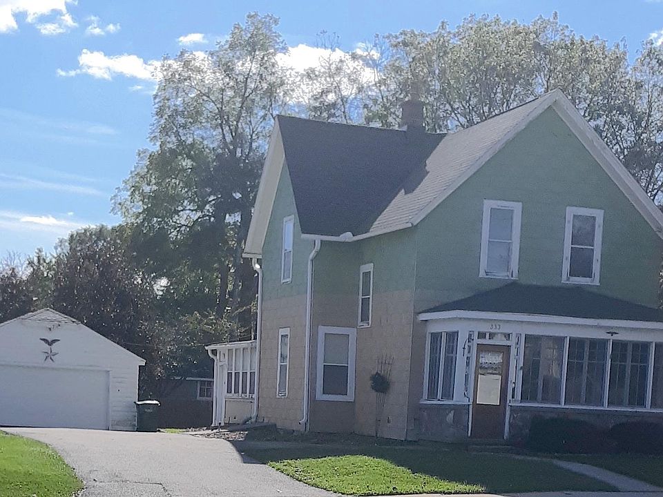 2nd image of 333 E Sumner St