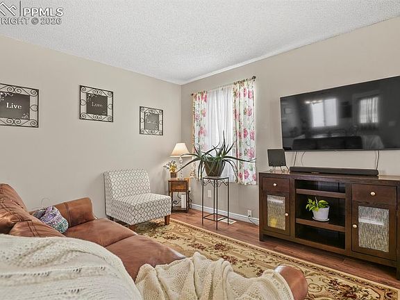 4th image of 2310 Bruno Cir