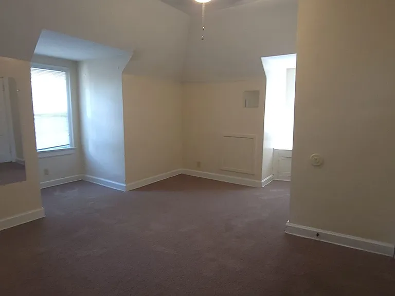 2054 Iuka Ave — Photo 22