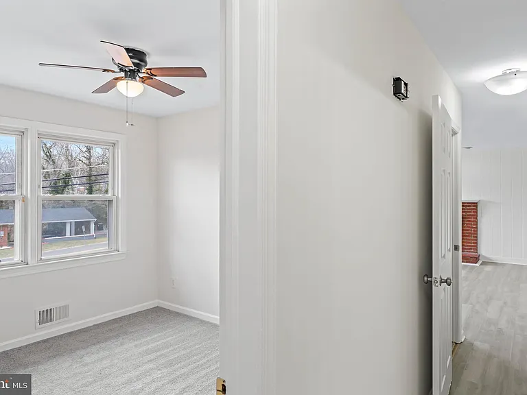 4502 Henderson Rd — Photo 31