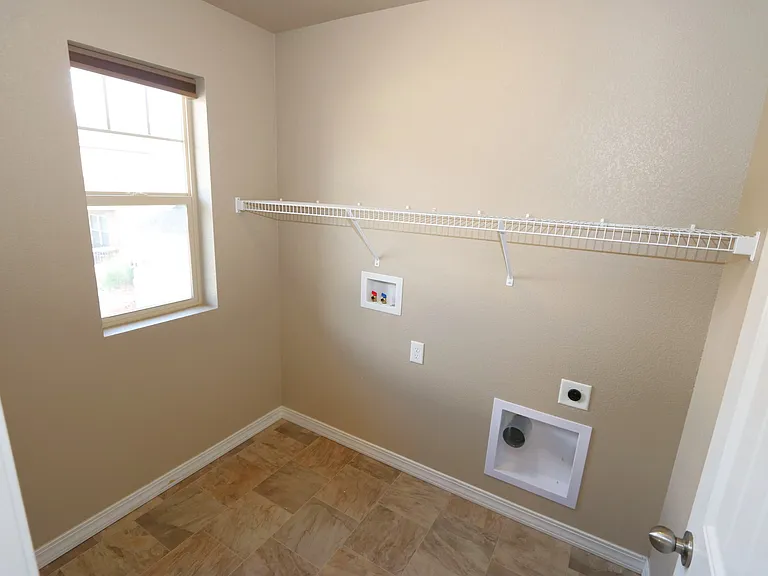 5651 Majestic Dr — Photo 12