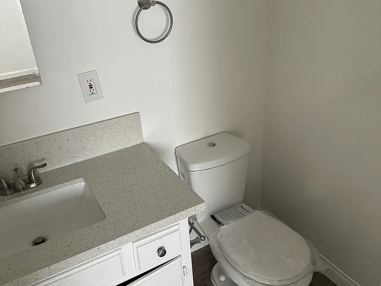 1257 12th St #3-D — Photo 8