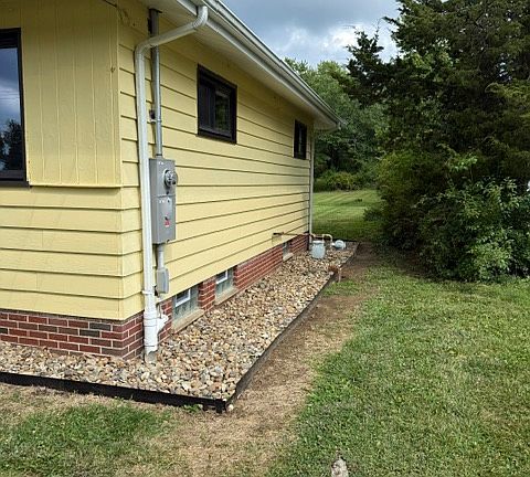 3rd image of 9311 Avery Rd