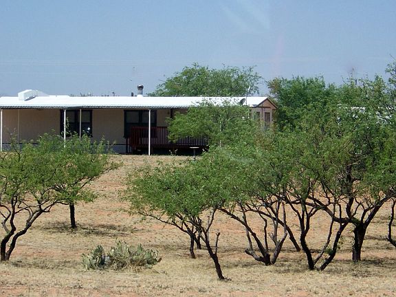 472 Broken Arrow from road