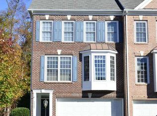 18399 Sierra Springs Sq, Leesburg, VA 20176