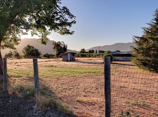 3298 Navelencia Ave, Reedley, CA 93654