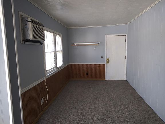 Den/play area