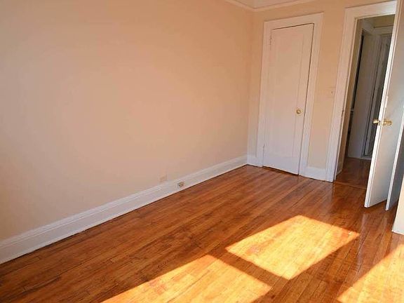 4th image of 46-11 Skillman Ave #33