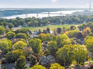 1215 2nd St S, Stillwater, MN 55082
