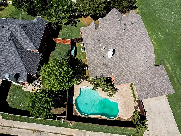 684 Hollow Cir — Photo 3