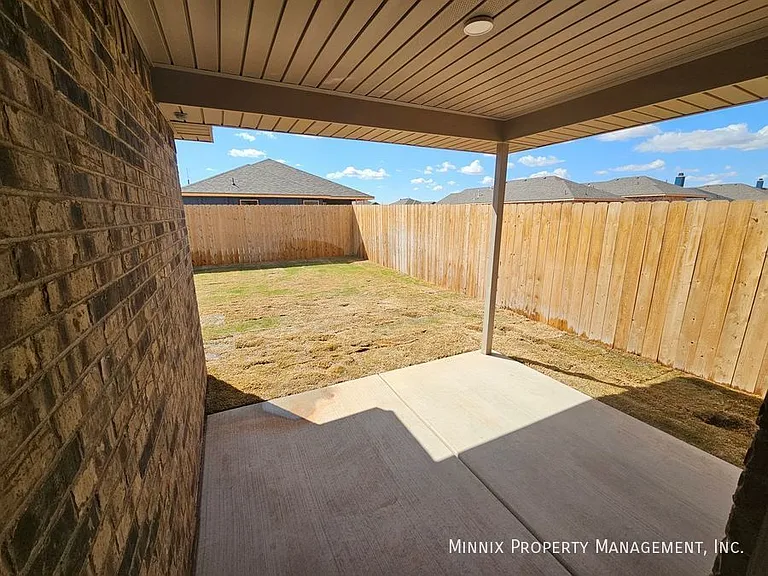 2622 Tiffin Ave — Photo 19