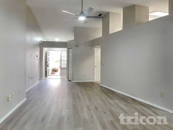 4th image of 4611 S Country Hills Ct