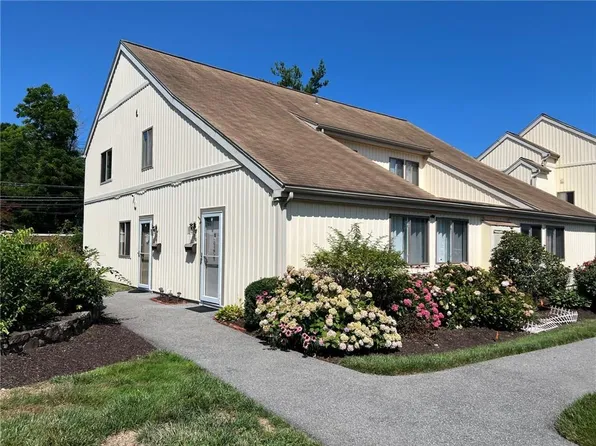 2 Kings Court #D, Mohegan Lake, NY 10547