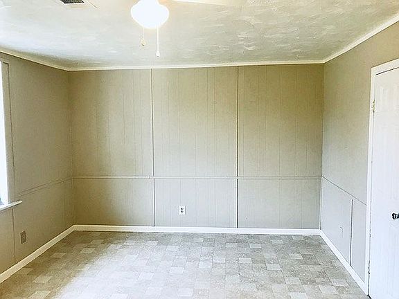 5th image of 307 Franklin St