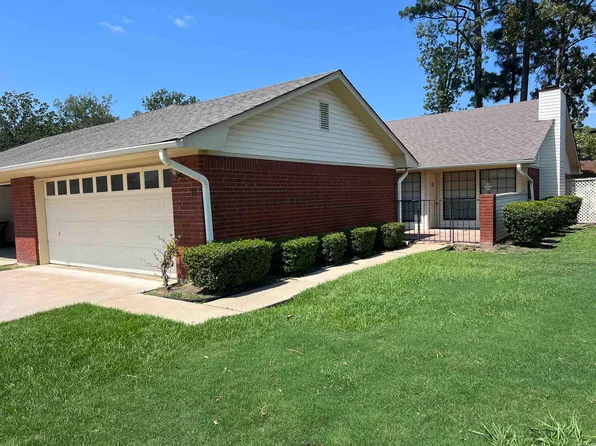 11 Summerset Pl, Pine Bluff, AR 71603