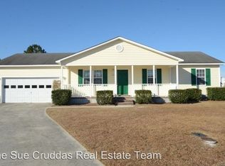 204 Candler Ct, Richlands, NC 28574