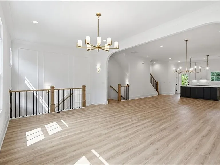 333 Sugarview Rd — Photo 6