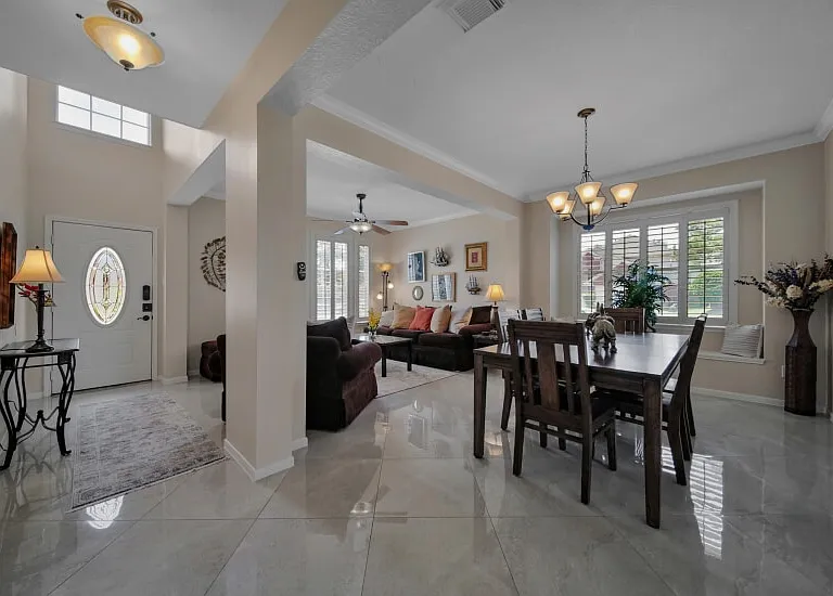 Comfortable Neighborhood in NW Houston