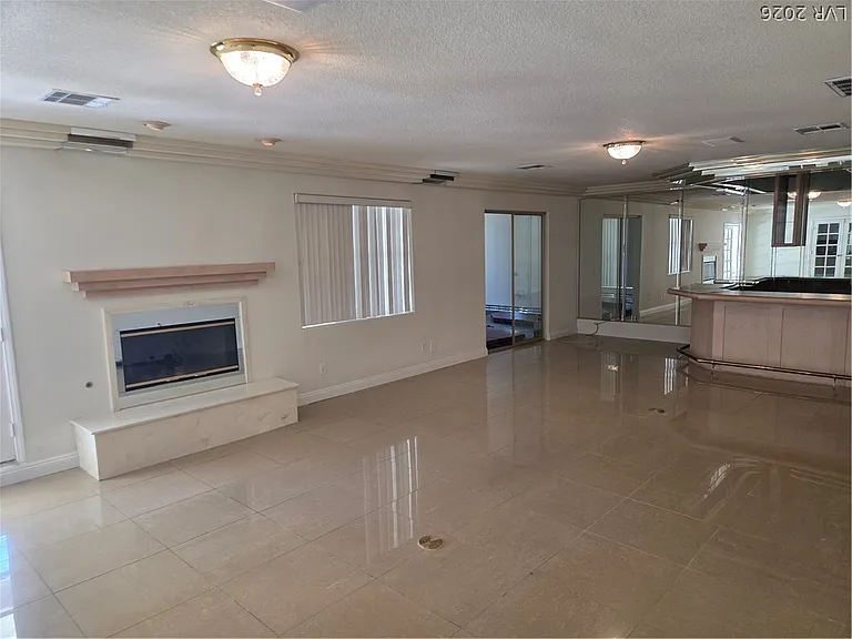 3013 W Oakey Blvd — Photo 32