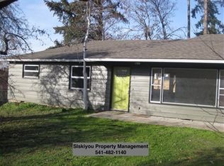 1825 Oregon Ave, Medford, OR 97504