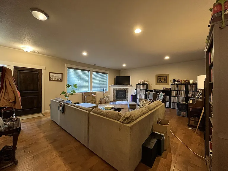 9304 N Macrum Ave — Photo 14