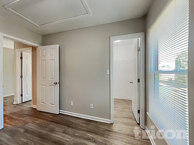 143 Markham Dr — Photo 19
