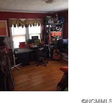 4th image of 26 Clarendon Ave