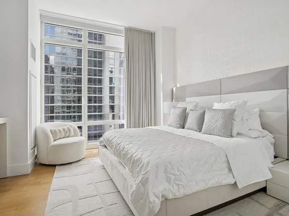 247 West 46th Street image 4 of 19