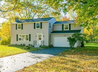 229 Circle Ln, Webster, NY 14580