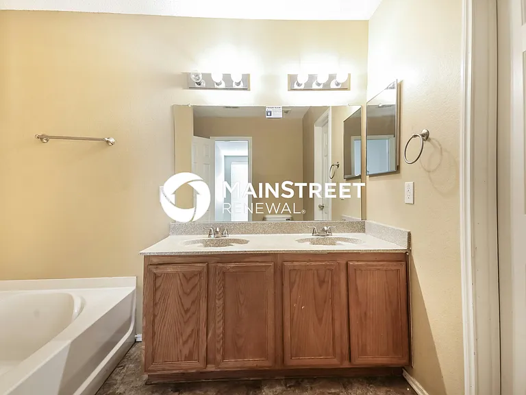 Main Bathroom