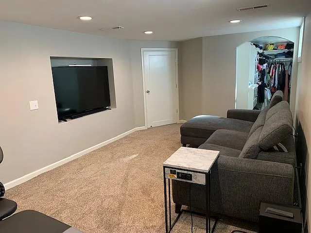 324 E 100 N — Photo 19