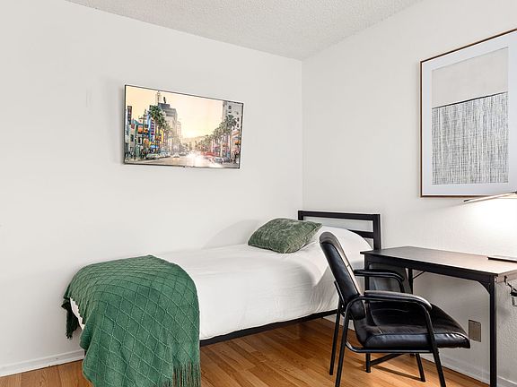 4th image of 1823 Pelham Ave APT 8