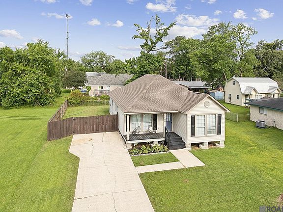 5th image of 1109 N Janice Ave
