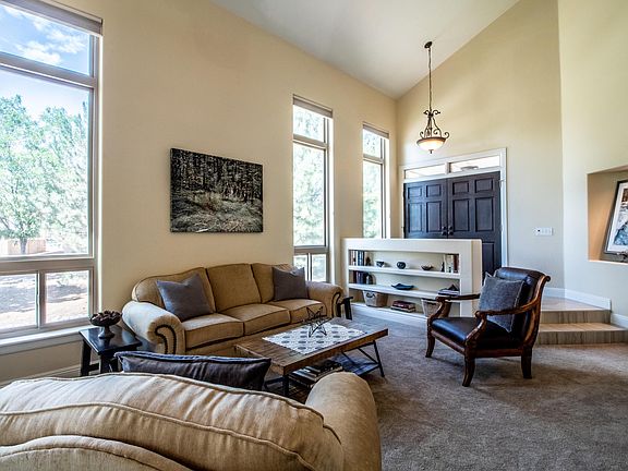 3rd image of 6012 Bayhill Dr