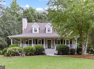 53 Barrington Farms Dr, Sharpsburg, GA 30277