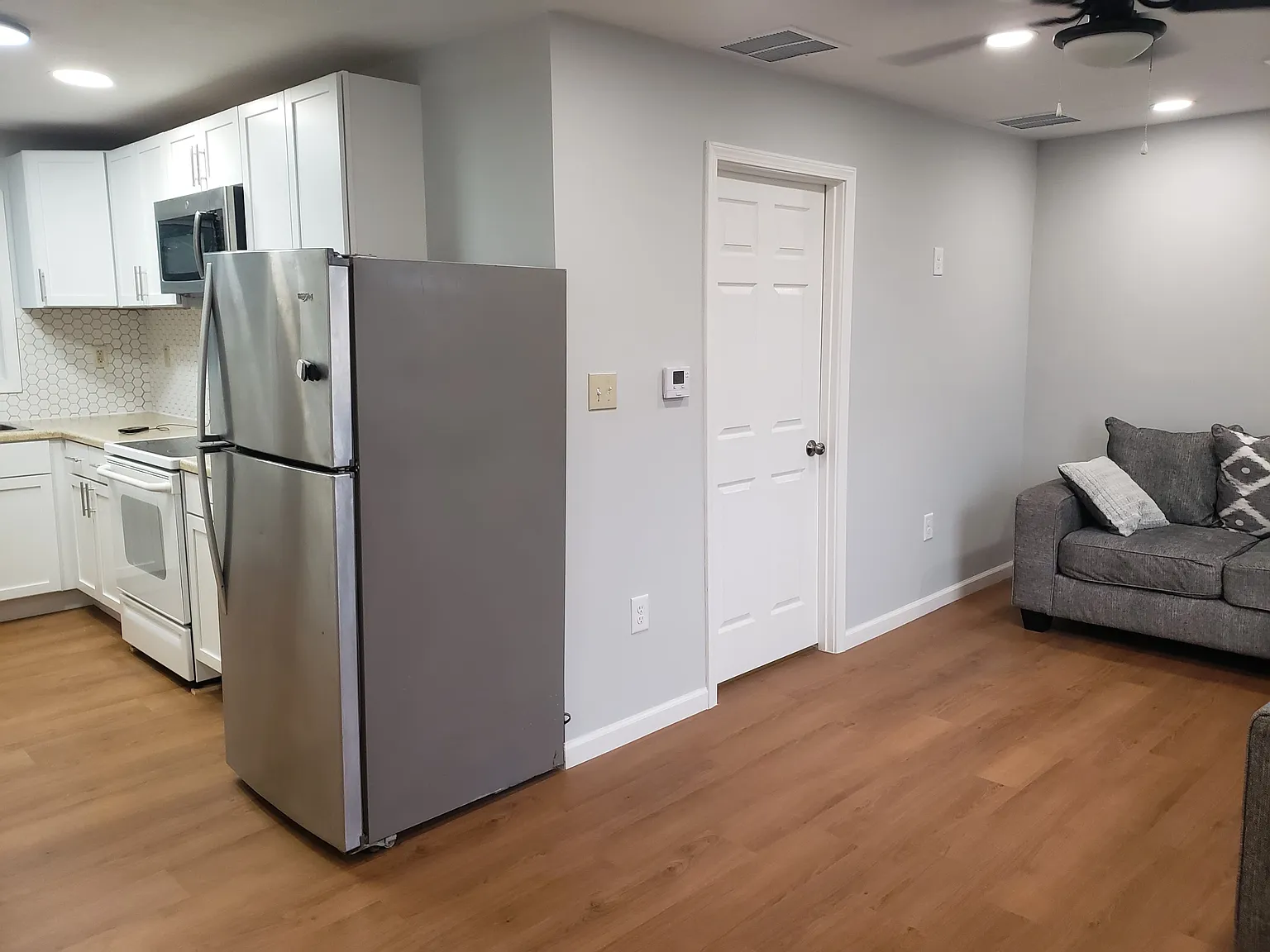 1 bed, $1,200 — Photo 3