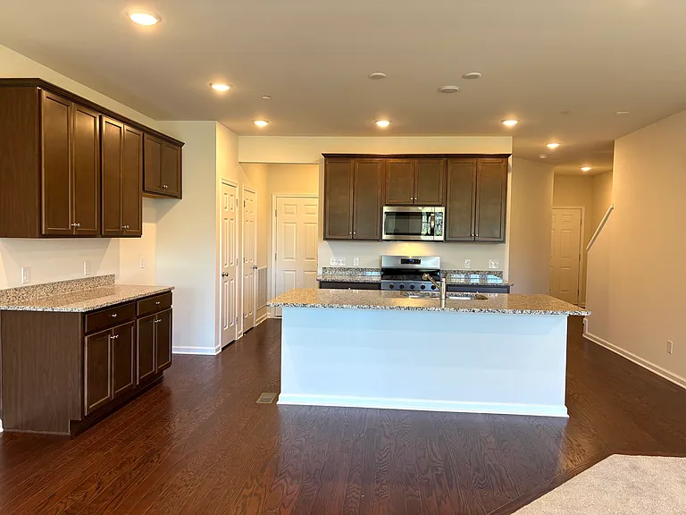 122 S Buck Tavern Way — Photo 5
