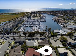 17179 Roundhill Dr, Huntington Beach, CA 92649