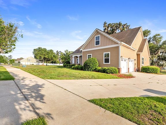 4th image of 3068 Dickinson Dr