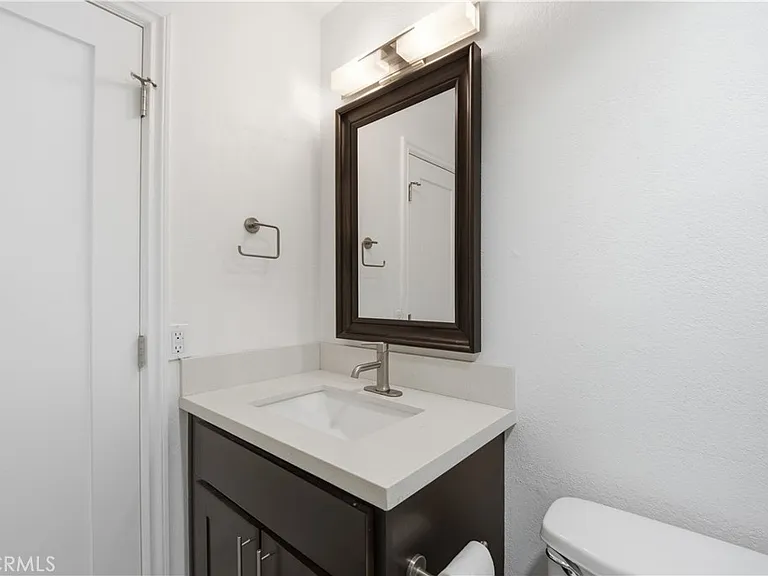 14115 Moorpark St — Photo 15