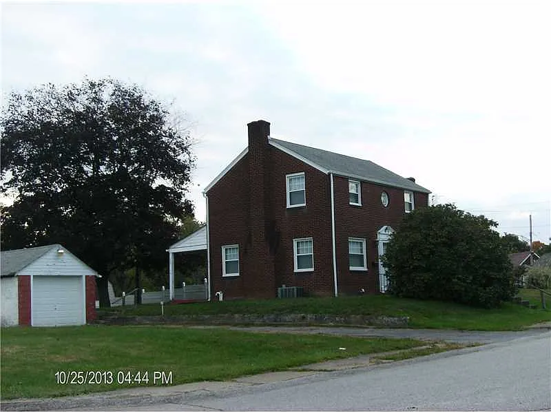 134 Carroll St photo 1