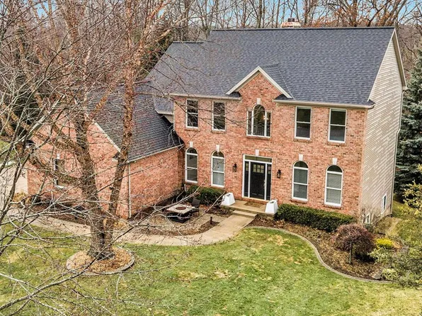 6349 Redington Dr SE, Ada, MI 49301