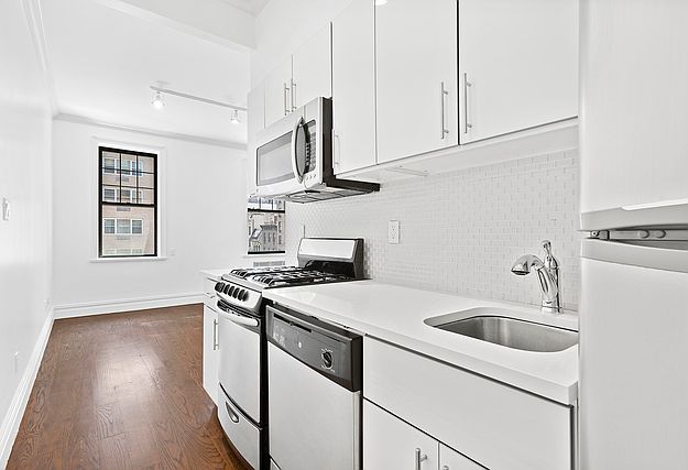 1st image of 12 5th Ave #61A