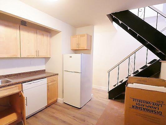 2nd image of 359 E 62nd St APT 2A