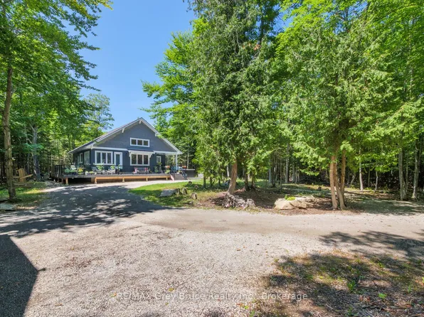 110 Maple Golf Cres, Northern Bruce Peninsula, ON N0H 2R0