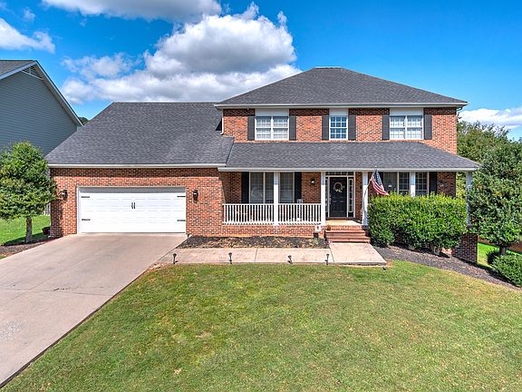 2nd image of 102 Saint Marys Ct