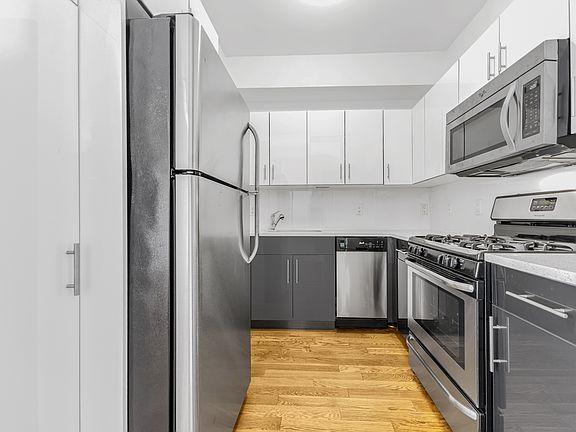 2nd image of 96 Steuben St APT 6A