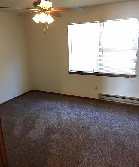 935 SW Hampton Ct #7 — Photo 8